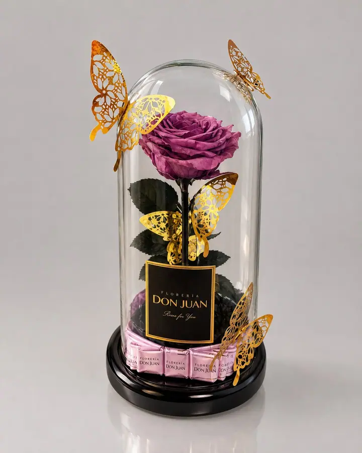 Rosa preservada y mariposas — Rosas eternas de Florería Don Juan, fotografía studio