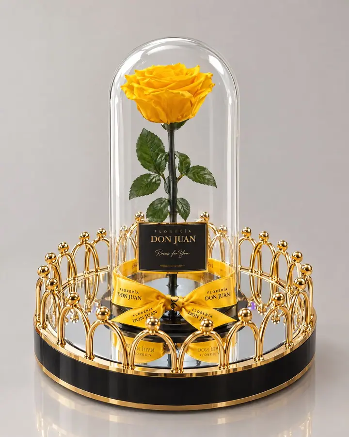 Cúpula amarilla — Rosas eternas de Florería Don Juan, fotografía studio — vista de frente