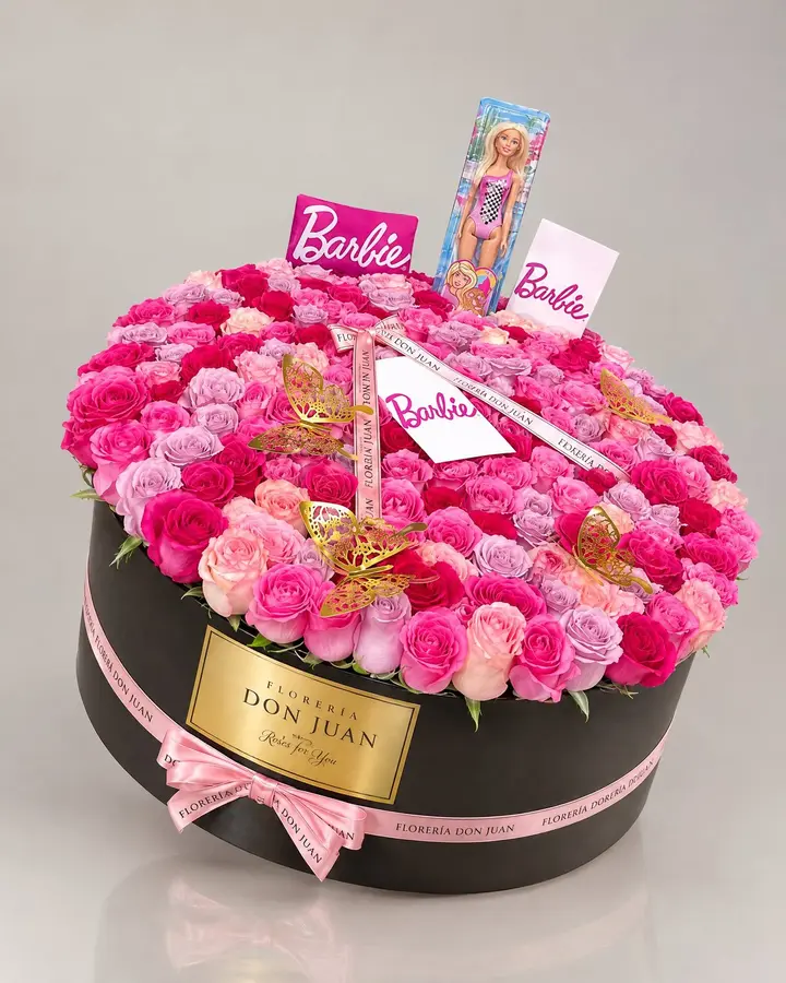Ramo fucsia de 300 rosas — Cajas de lujo de Florería Don Juan, fotografía studio