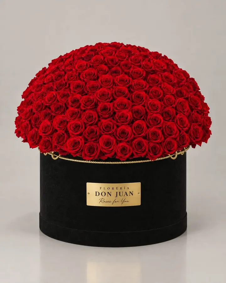 Cilindro 150 rosas — Ramos y buchones de Florería Don Juan, fotografía studio — vista de frente
