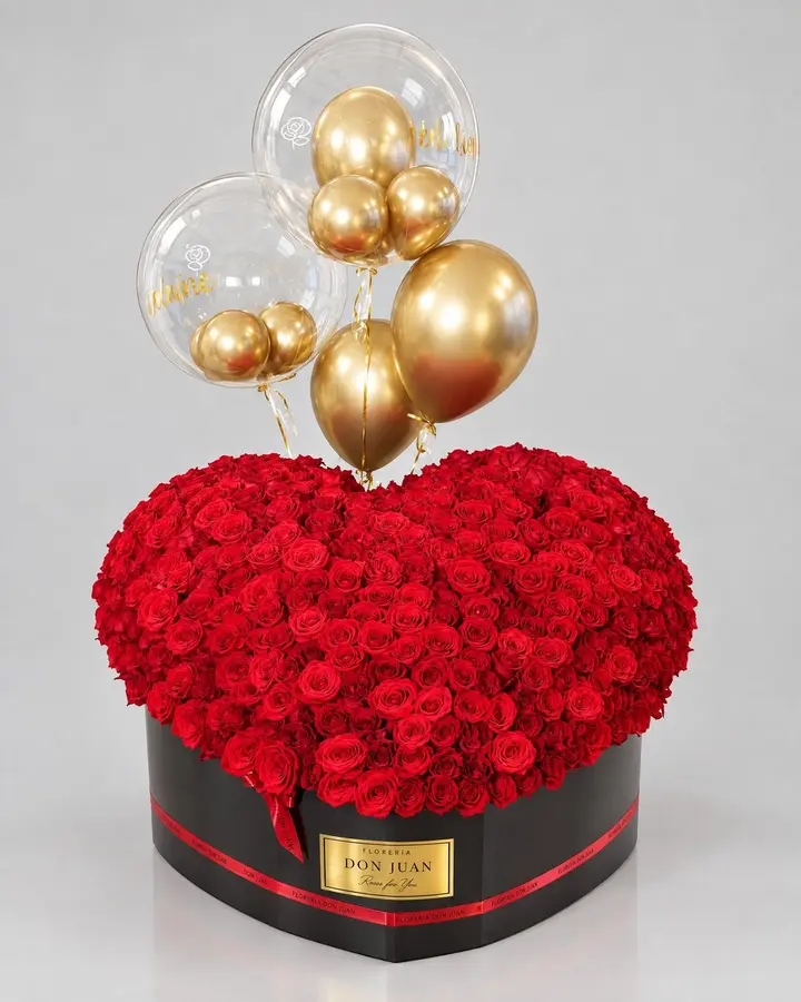 Corazón Gigante de 750 rosas — Corazones de Florería Don Juan, fotografía studio — vista de frente