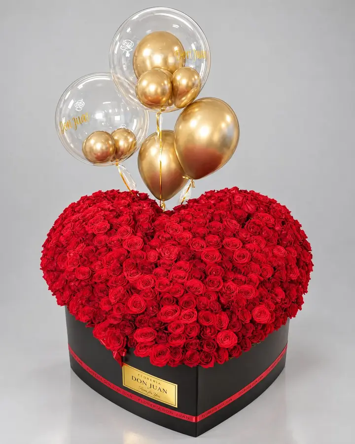 Corazón Gigante de 750 rosas — Corazones de Florería Don Juan, fotografía studio