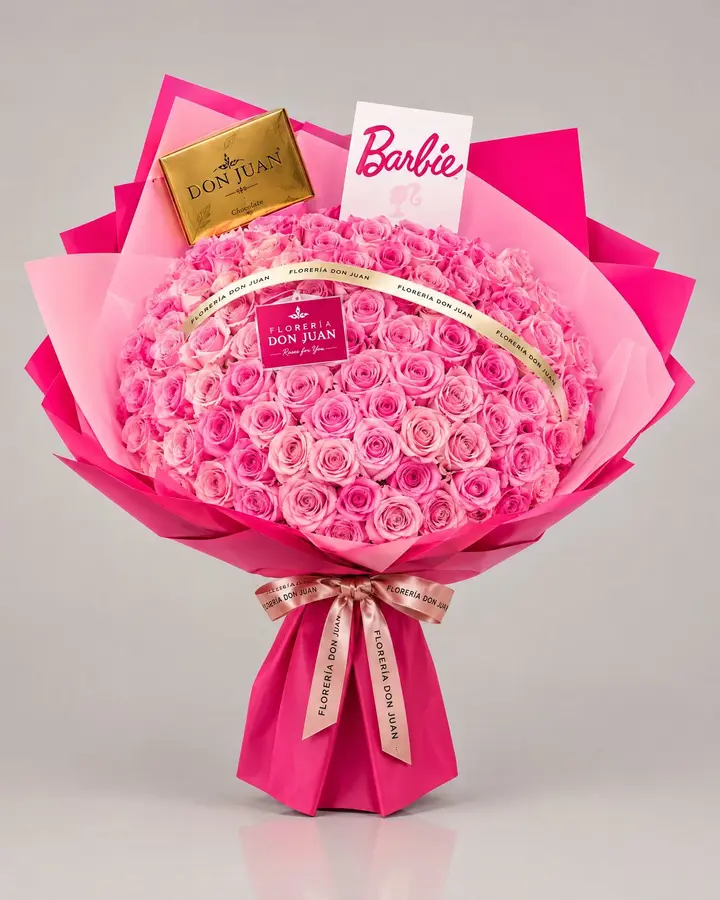 Ramo Barbie de 75 rosas — Ramos y buchones de Florería Don Juan, fotografía studio — vista de frente