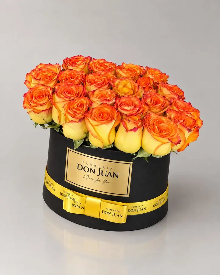Cilindro de 24 rosas amarillas — Girasoles y amarillas de Florería Don Juan, fotografía studio