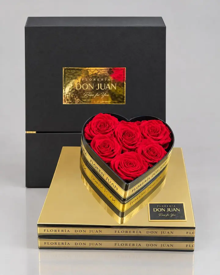 Corazón eterno espejo y caja de lujo — Corazones de Florería Don Juan, fotografía studio — vista de frente