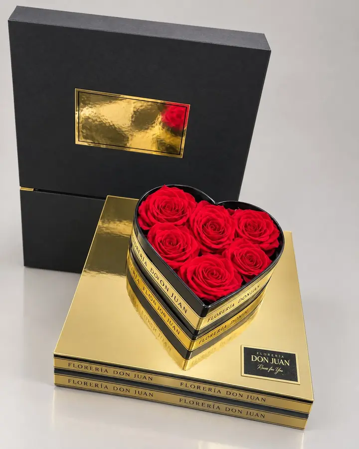 Corazón eterno espejo y caja de lujo — Corazones de Florería Don Juan, fotografía studio