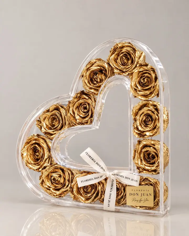 Corazón en rosas doradas — Corazones de Florería Don Juan, fotografía studio — vista de frente